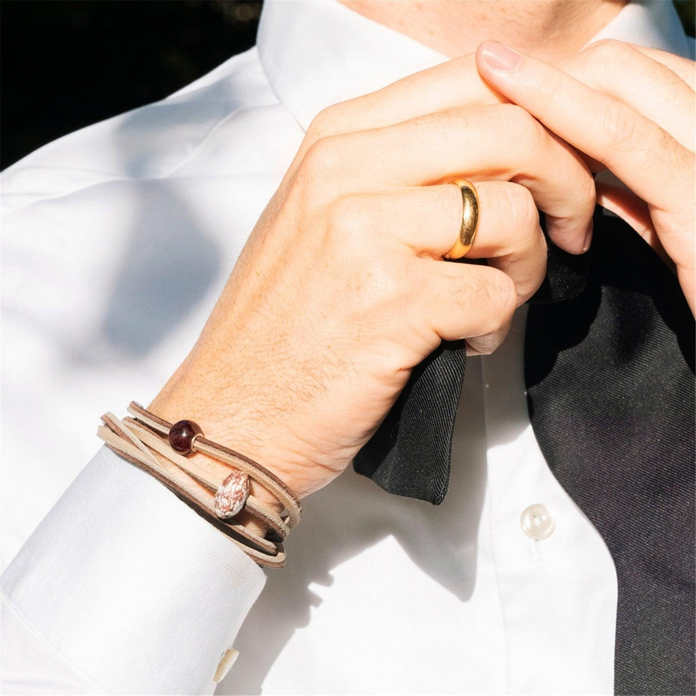 Bőr karkötő barna/bézs - Trollbeads Ékszerek Magyarország