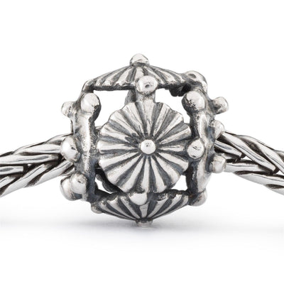 Szerencsés Százszorszép Bead - Trollbeads Ékszerek Magyarország